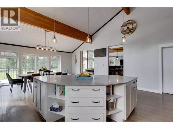 Prince George, BC V2K5S2,4270 VISTA ROAD