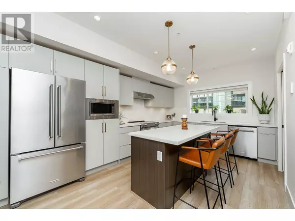80 ELGIN ST #202, Port Moody, BC V3H0M6