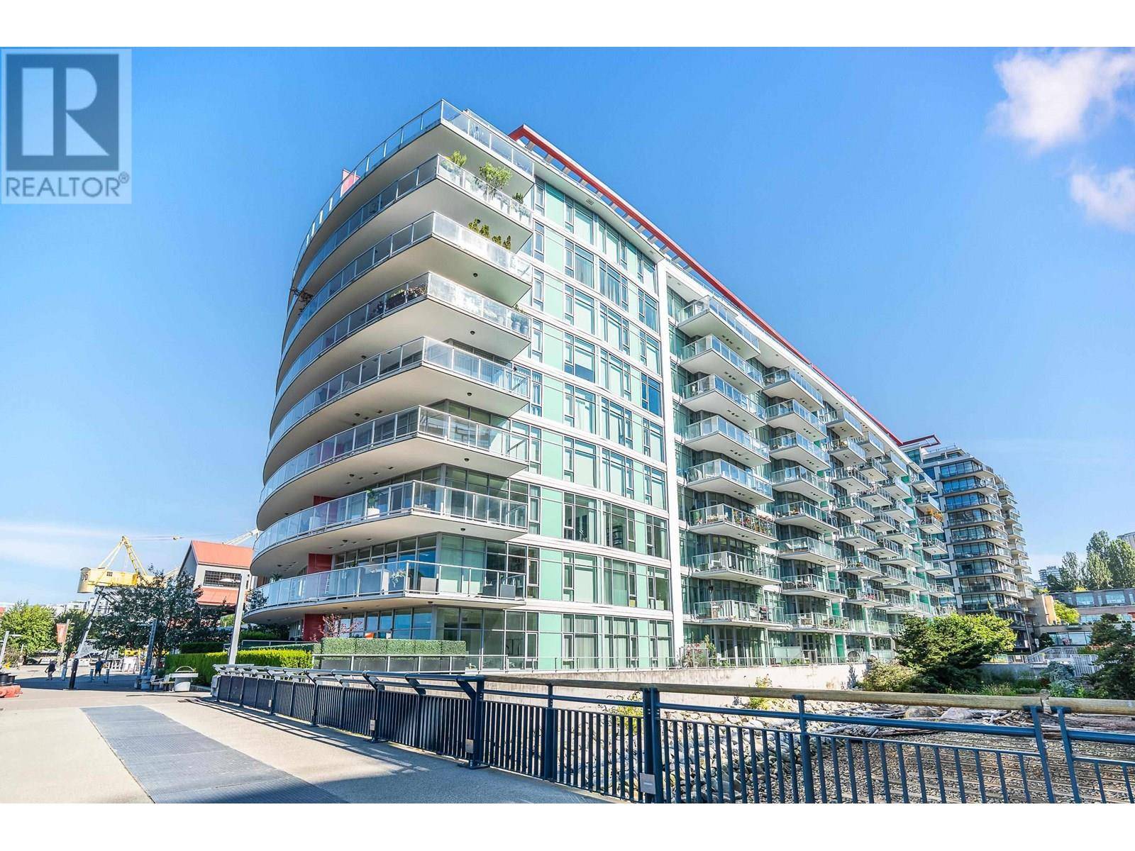 175 VICTORY SHIP WAY #703, North Vancouver, BC V7L0G1
