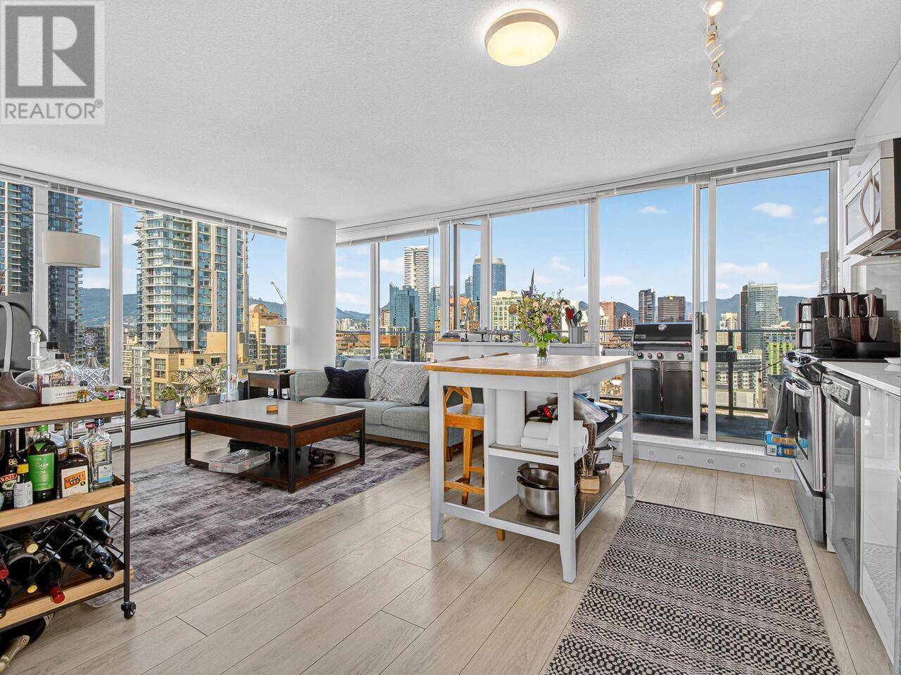1325 ROLSTON ST #2501, Vancouver, BC V6B0M2