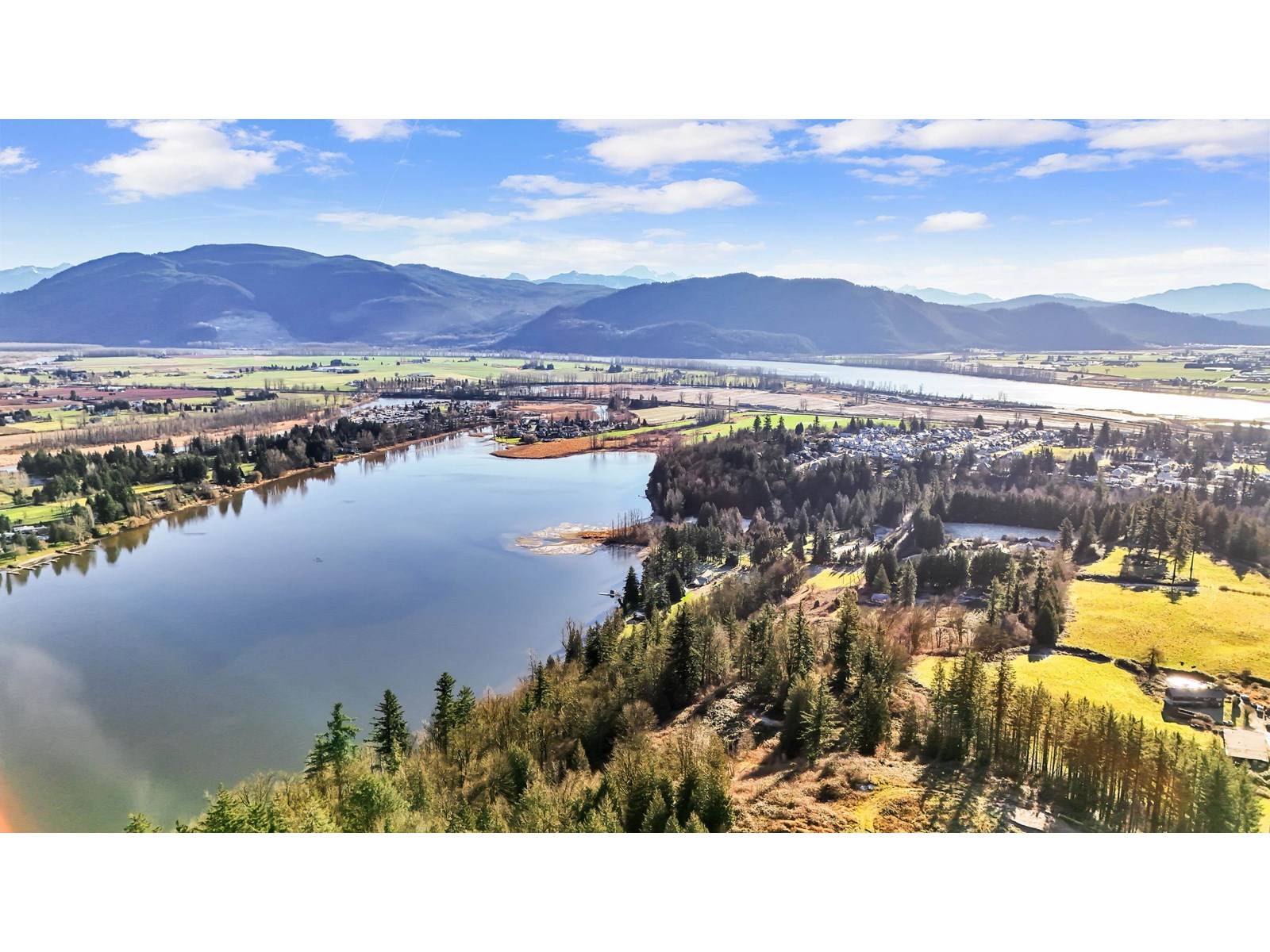9126 HATZIC RIDGE DRIVE, Mission, BC V2V0J4