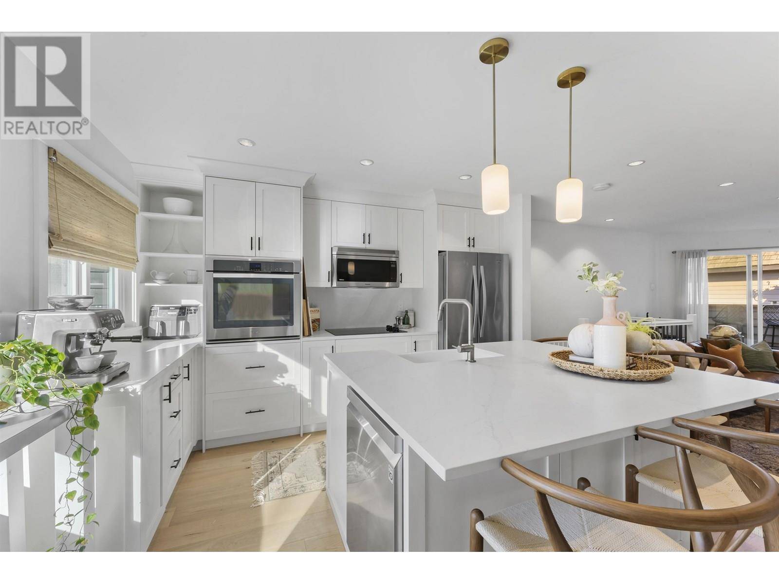 1286 W 6TH AVENUE, Vancouver, BC V6H1A5