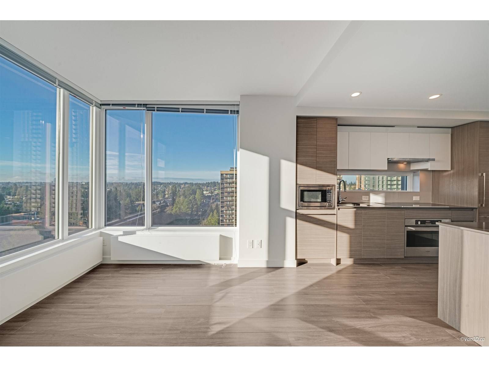 13615 FRASER #1203, Surrey, BC V3T0P7