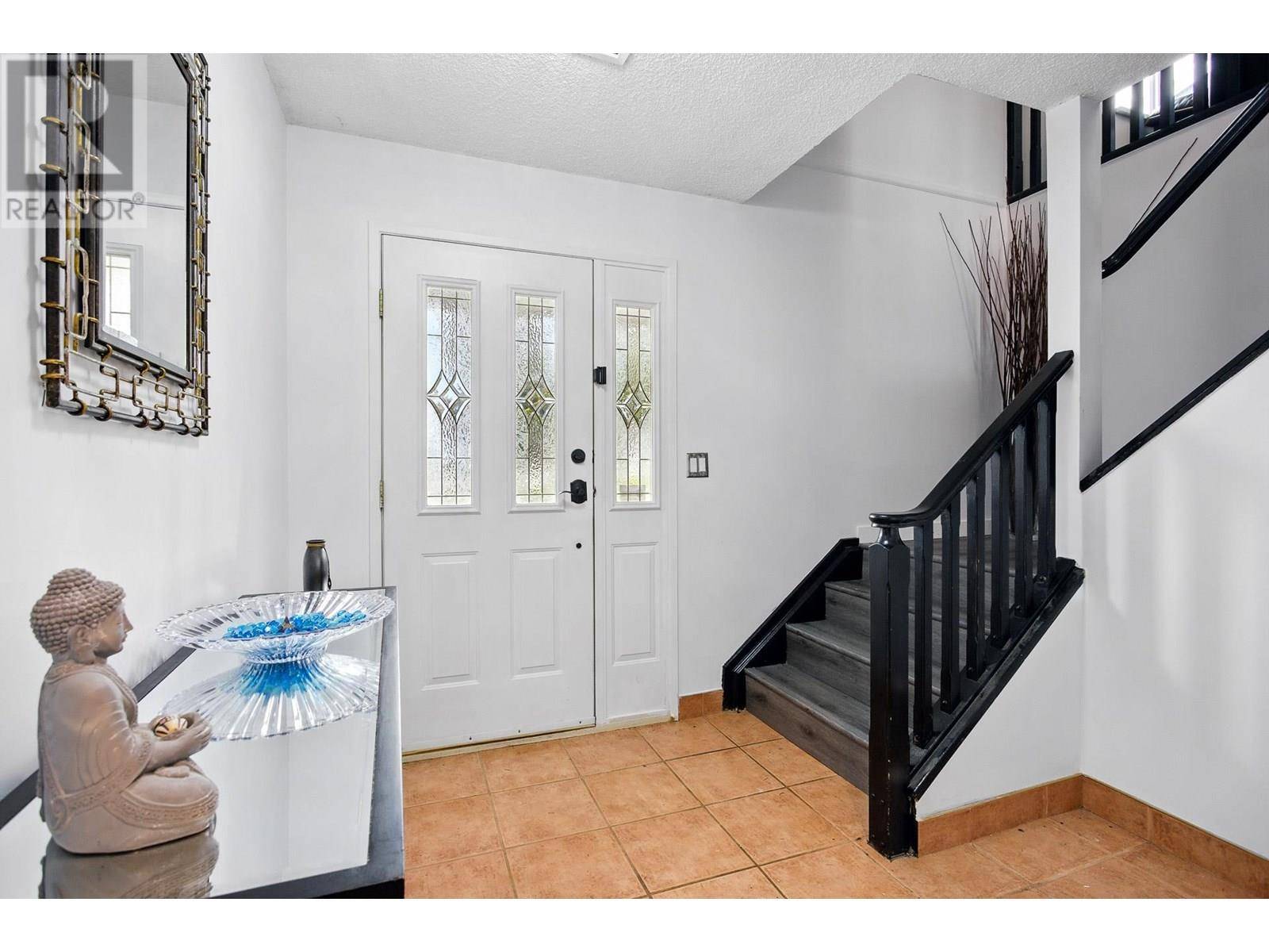 Coquitlam, BC V3C3T3,3126 MARINER WAY