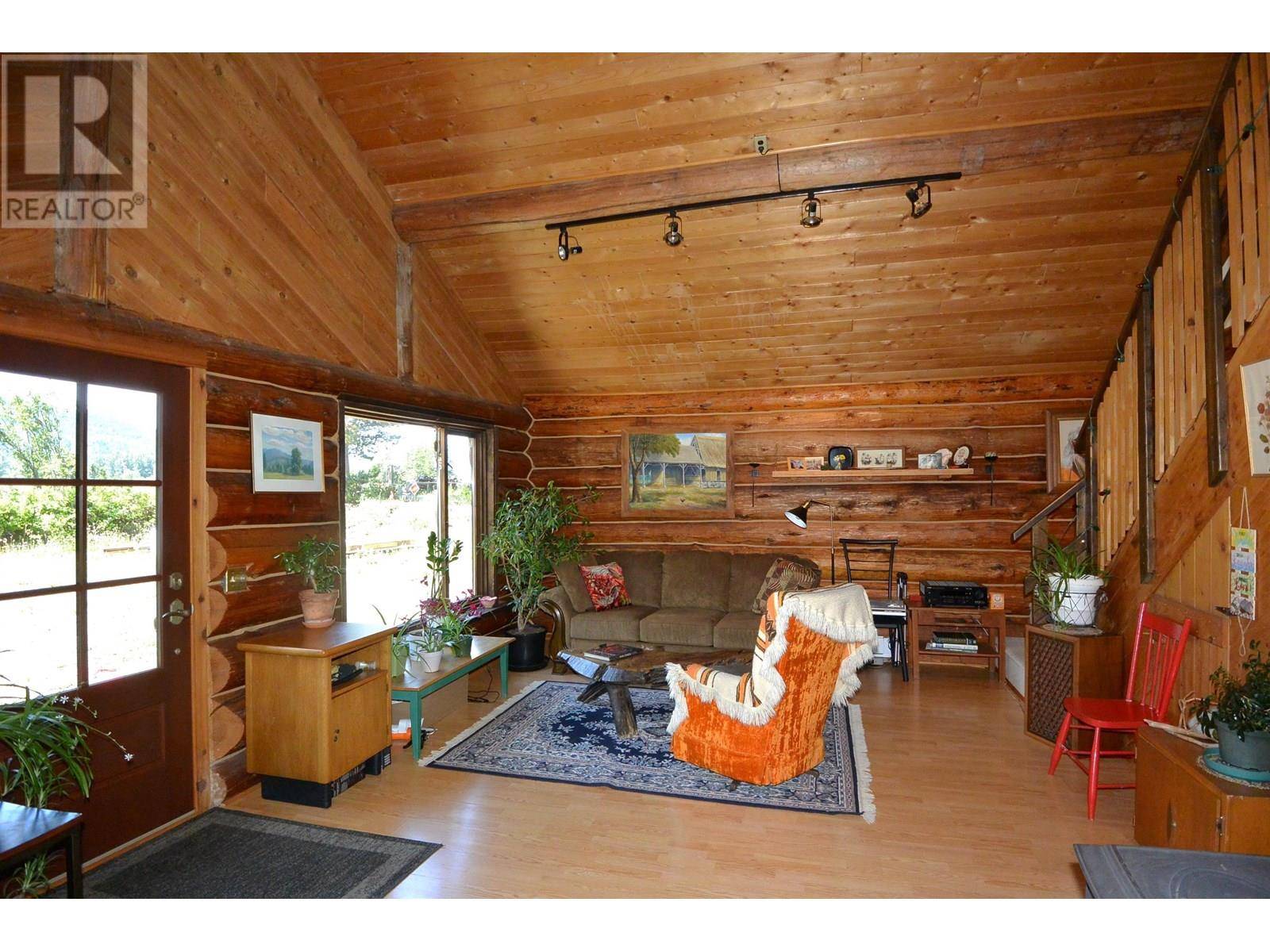 Smithers, BC V0J2N1,9450 POPE ROAD