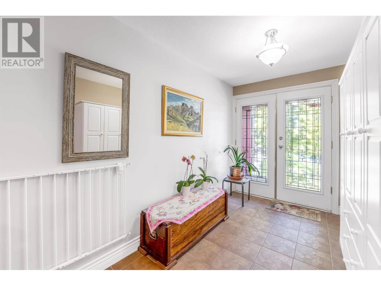 Coquitlam, BC V3E3N7,3051 SIENNA COURT