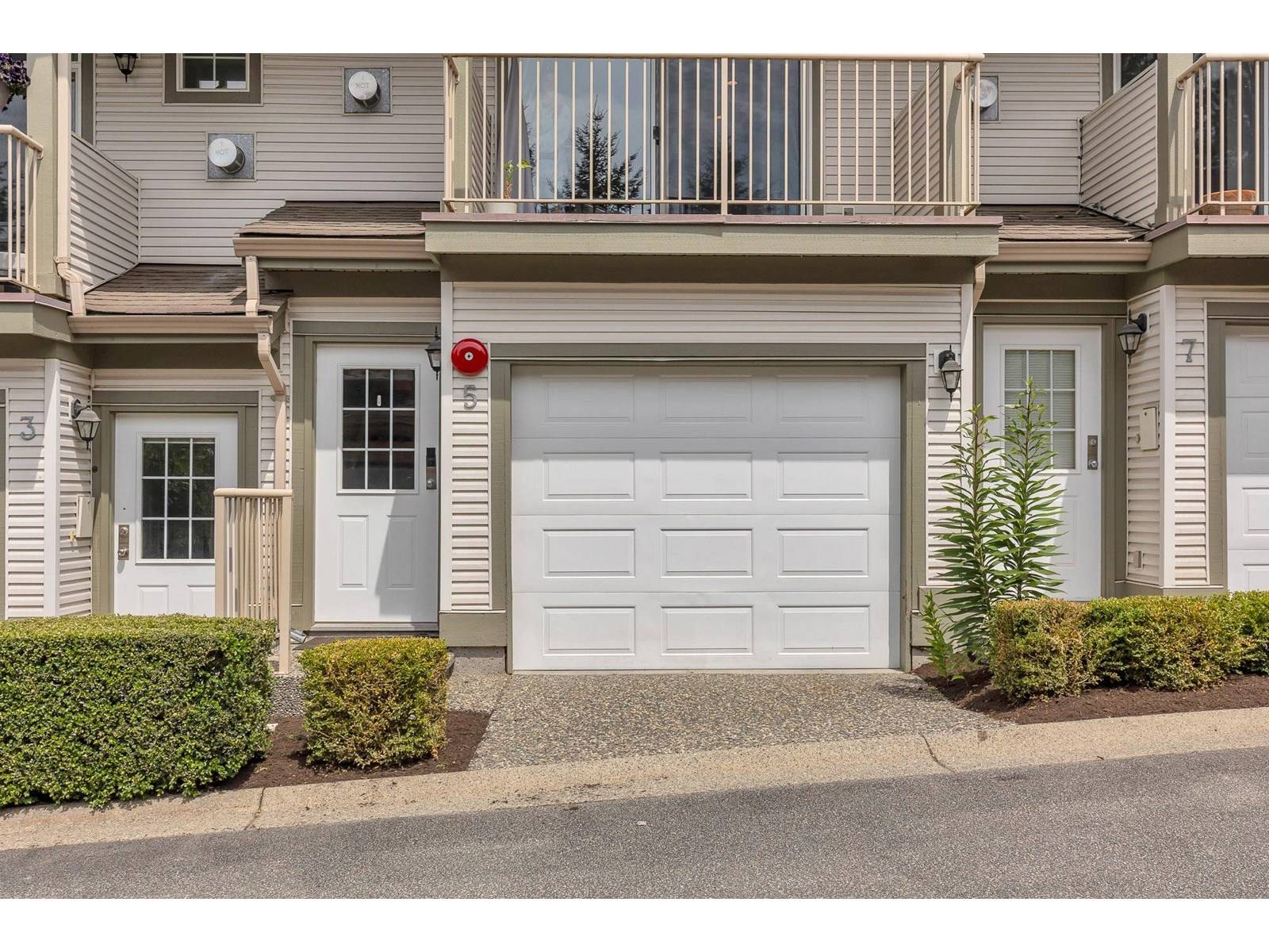 Abbotsford, BC V3G8H5,35287 OLD YALE #5