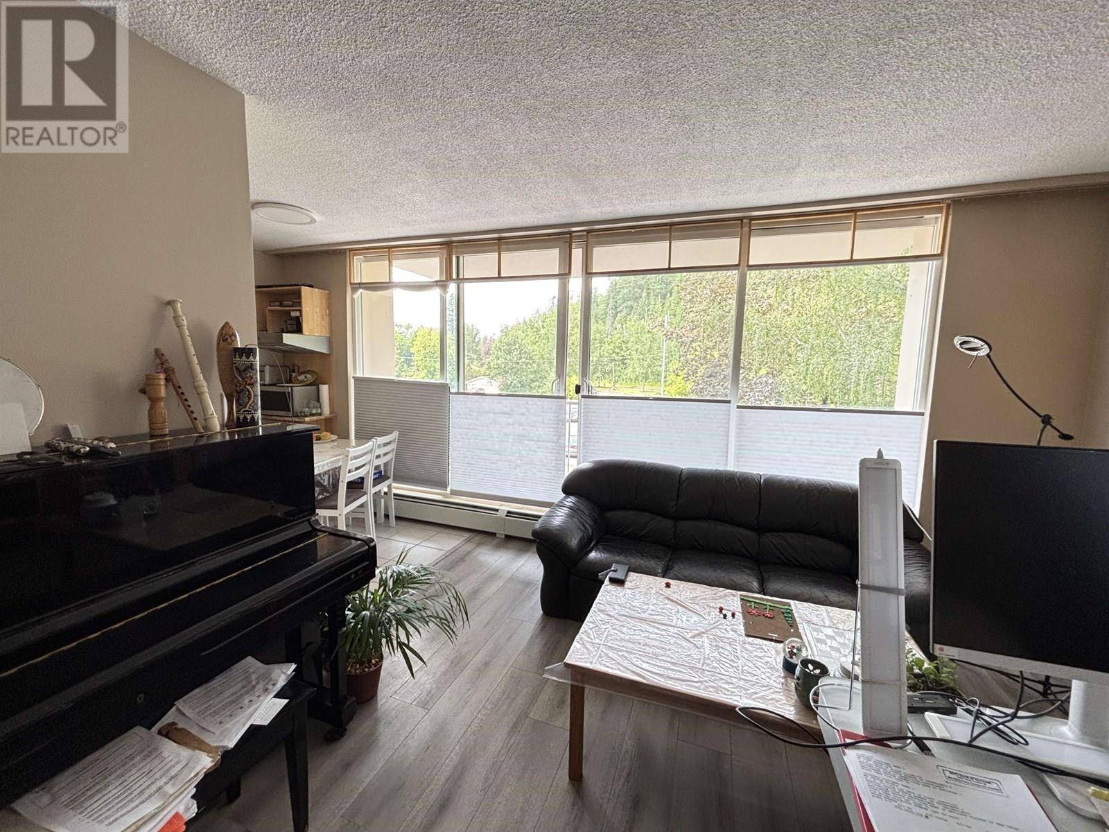 Prince George, BC V2L1L5,1501 QUEENSWAY #302
