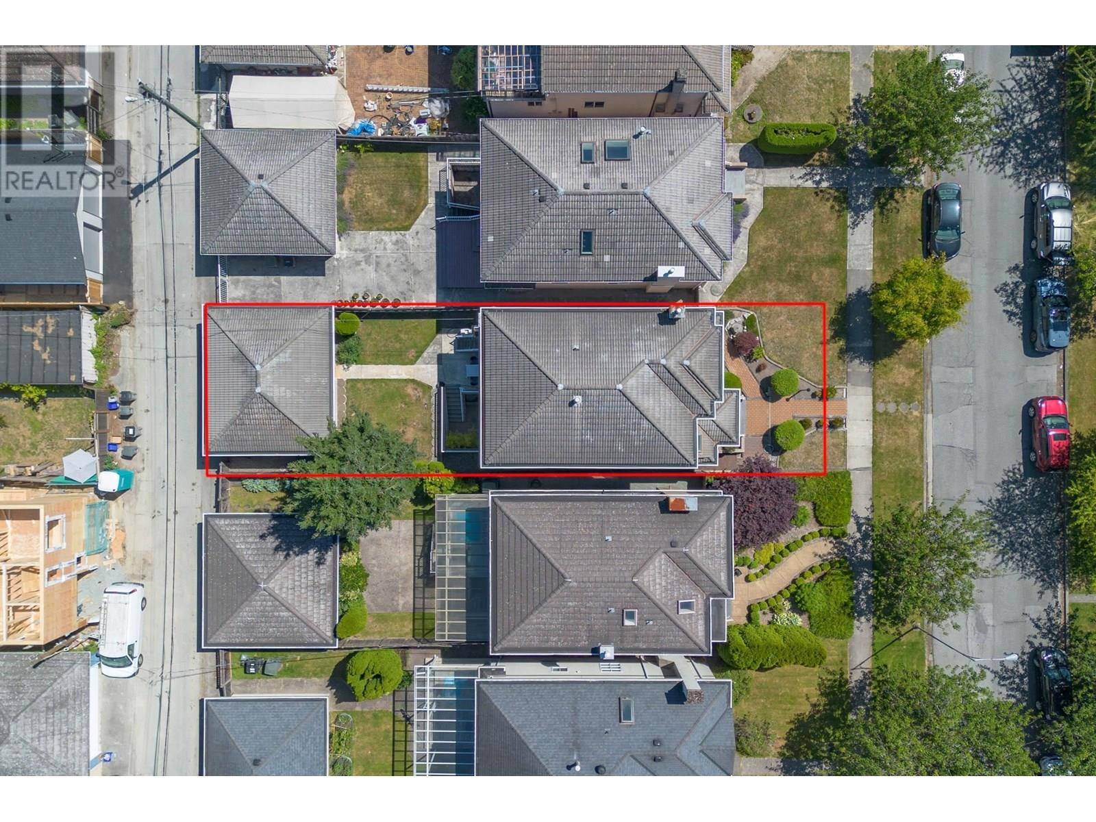 Vancouver, BC V6L1H1,2755 W 20TH AVENUE