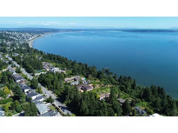 White Rock, BC V4A1A4,13752 MARINE DRIVE