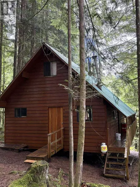 6164 GARIBALDI PARK ROAD, Squamish, BC V0N1T0