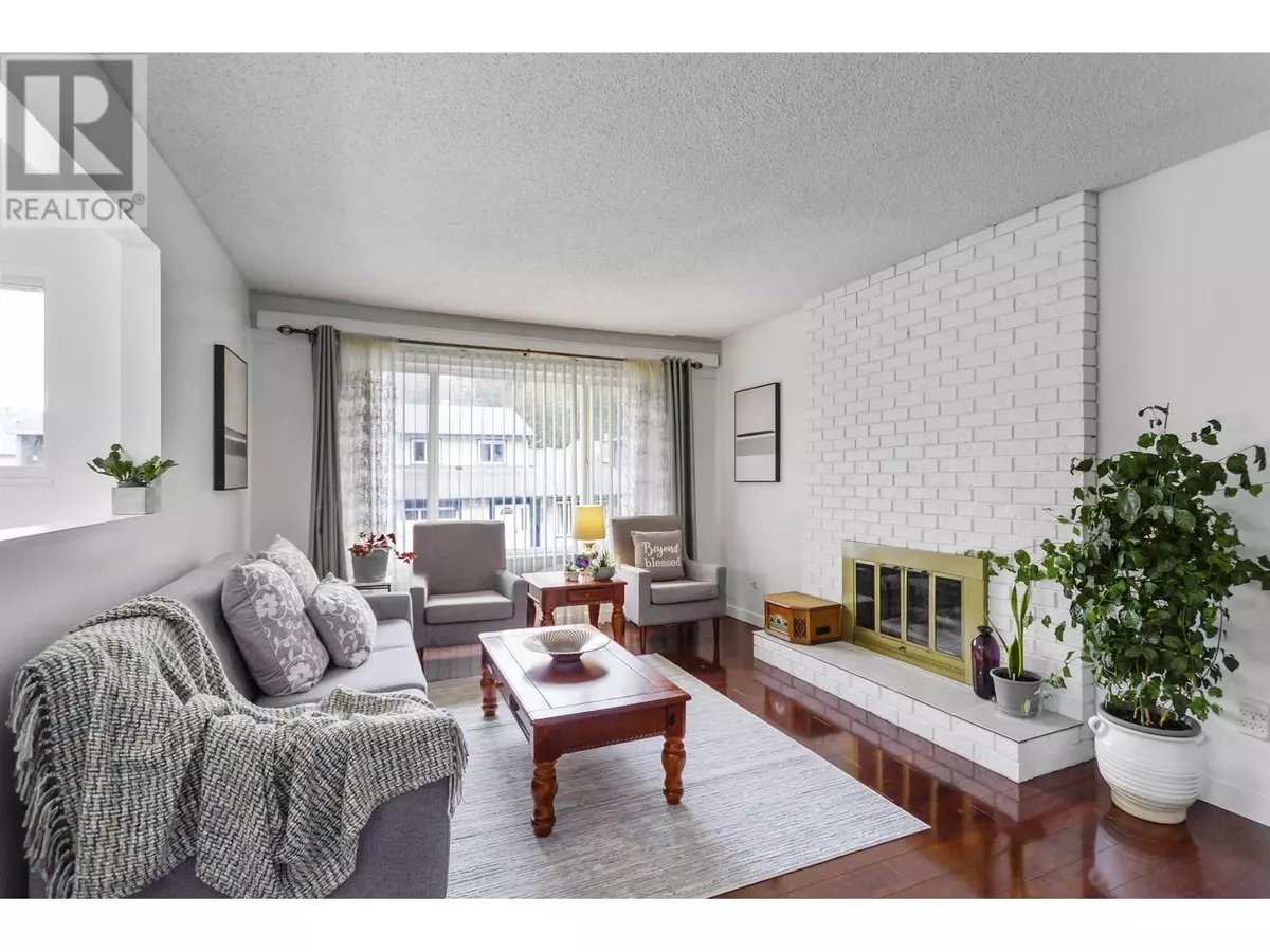 Coquitlam, BC V3E1J2,1892 BLUFF WAY