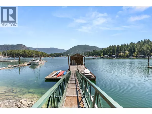 4371 FRANCIS PENINSULA ROAD, Madeira Park, BC V0N2H1