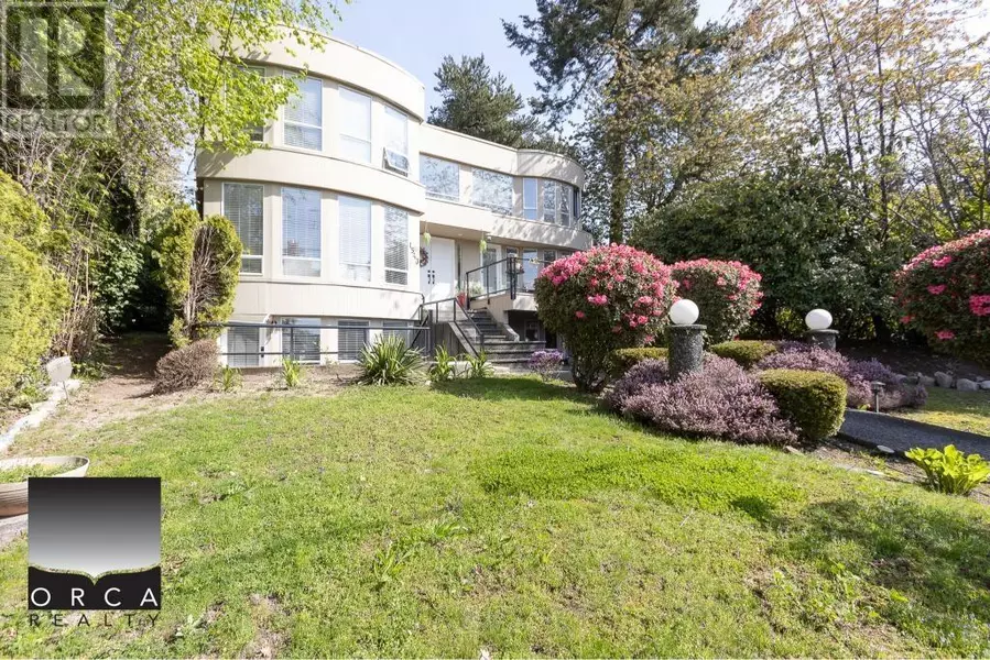 Upstairs only 1543 JEFFERSON AVE, West Vancouver, BC V7V2A2