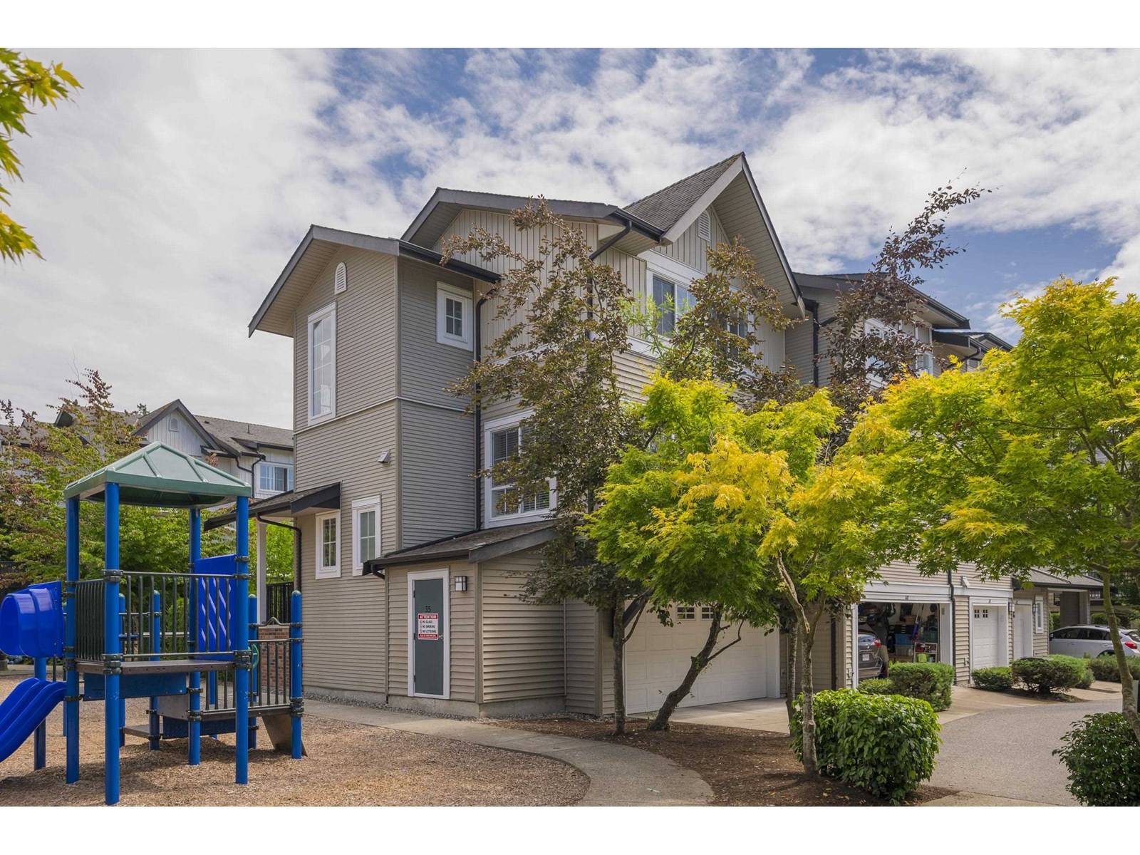 Surrey, BC V3Z8K4,2450 161A #39