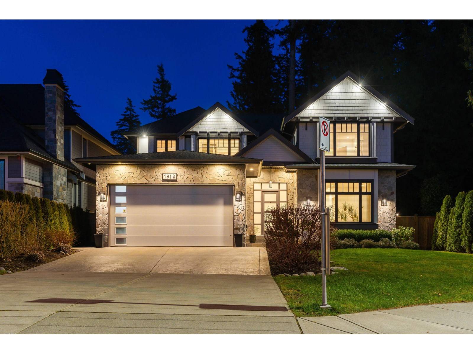 1912 LARONDE DRIVE, Surrey, BC V4A9M9