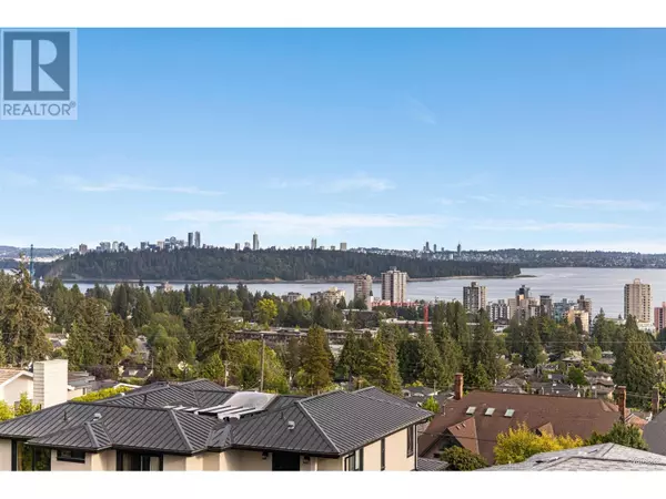 West Vancouver, BC V7V2S6,2272 OTTAWA AVENUE