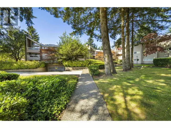 Coquitlam, BC V3J7R8,932 ROBINSON ST #212