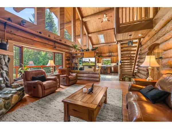 Hope, BC V0X1L3,21360 LANDSTROM ROAD|Hope