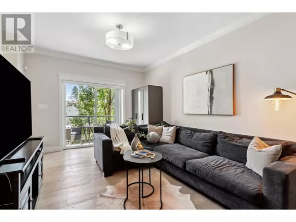 Port Coquitlam, BC V3B3R2,3488 SEFTON ST #210