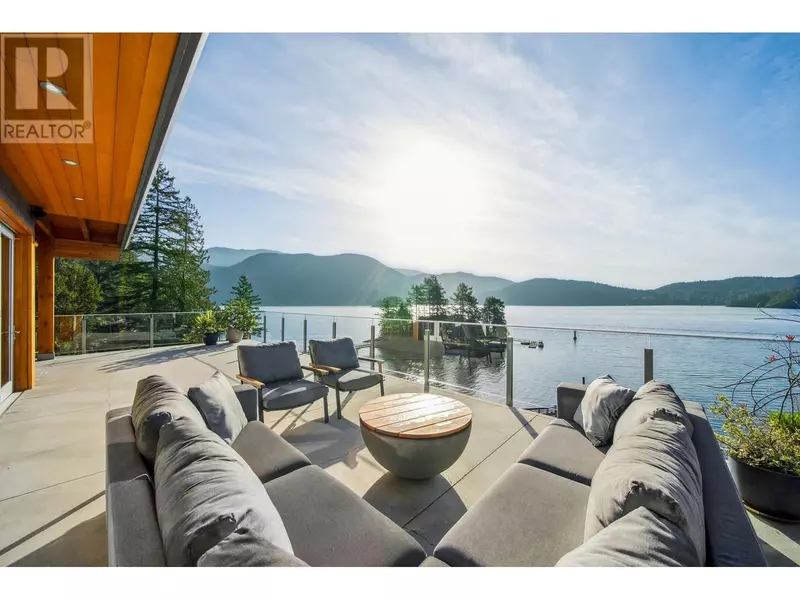 5577 INDIAN RIVER DRIVE, North Vancouver, BC V7G2T7