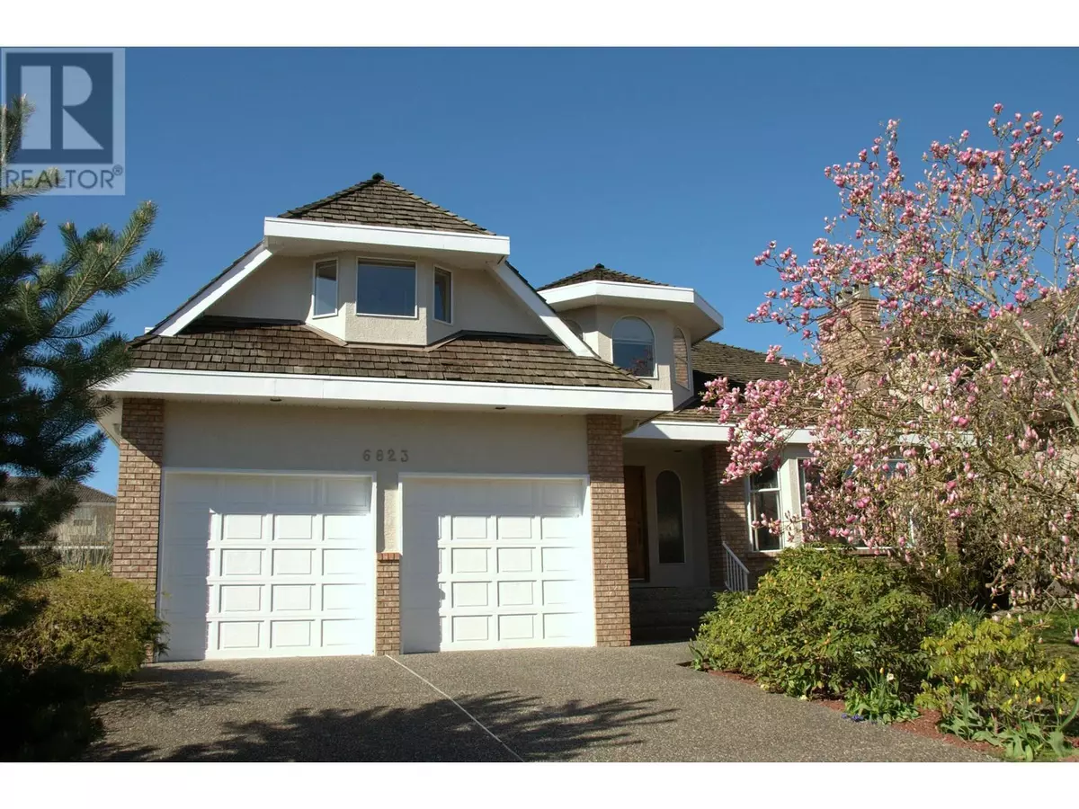 Burnaby, BC V5B4X4,6823 GRANT PLACE