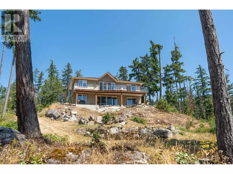 10825 WOOD BAY RIDGE ROAD, Halfmoon Bay, BC V7Z1B8