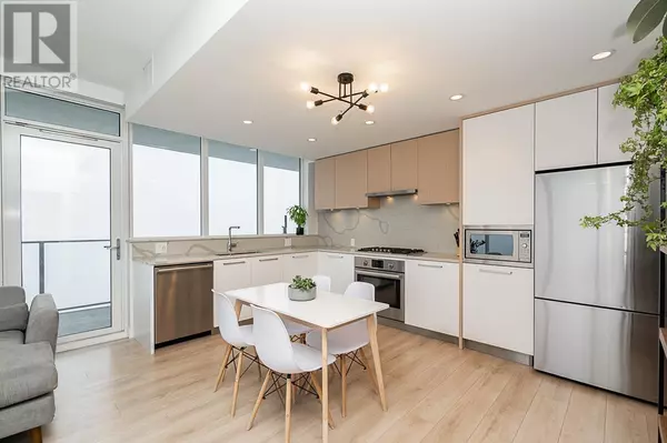 Coquitlam, BC V3J0K7,567 CLARKE RD #2704