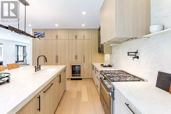 Delta, BC V4L1H5,6009 16 AVENUE