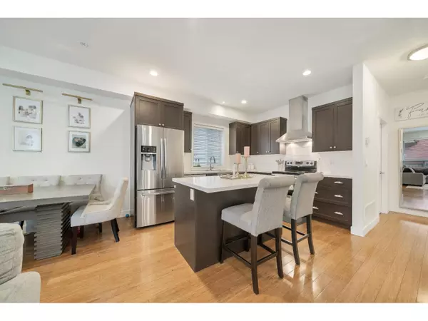 Surrey, BC V4N6K4,19239 69A AVENUE