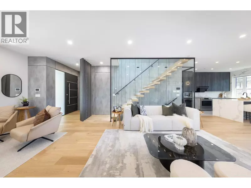 432 E 46TH AVENUE, Vancouver, BC V5W1Z9