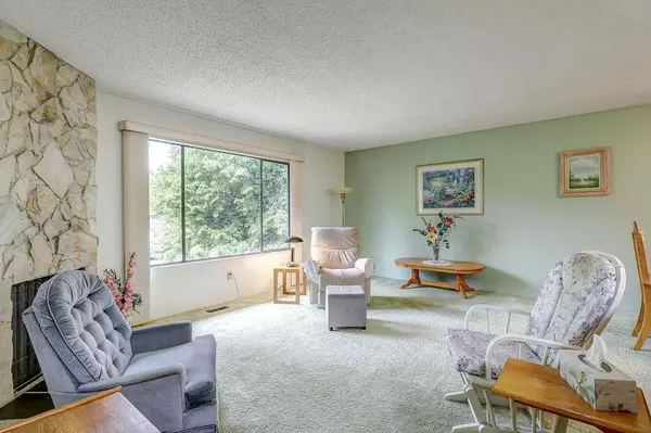 Surrey, BC V3V6W8,13290 94 AVENUE