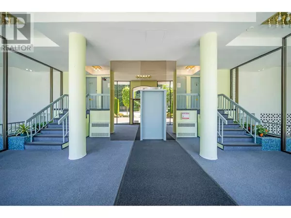 Vancouver, BC V6R2J3,4691 West 10TH AVE #303