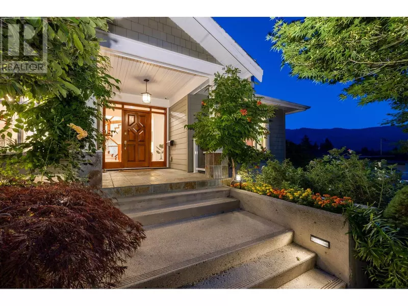 1122 KILMER ROAD, North Vancouver, BC V7K1R1