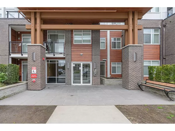 Langley, BC V3A0N4,5415 BRYDON #414