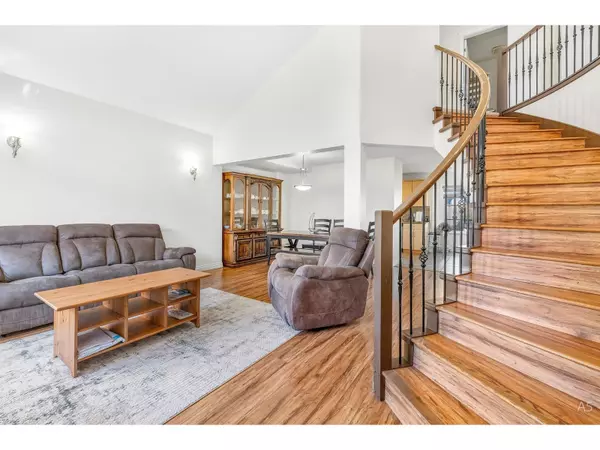 Surrey, BC V3X1T1,6116 128 #37