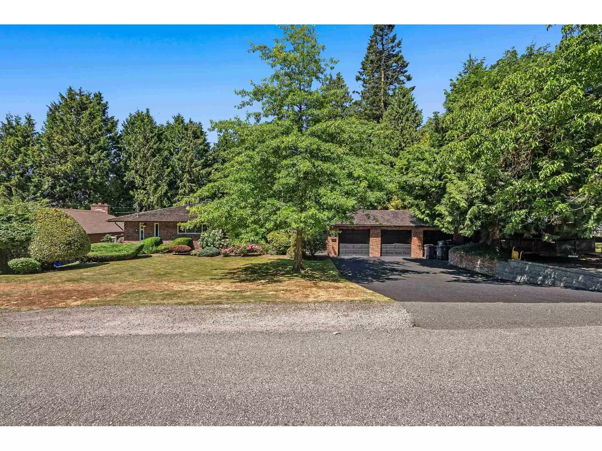 Surrey, BC V4P1L2,13937 35A AVENUE