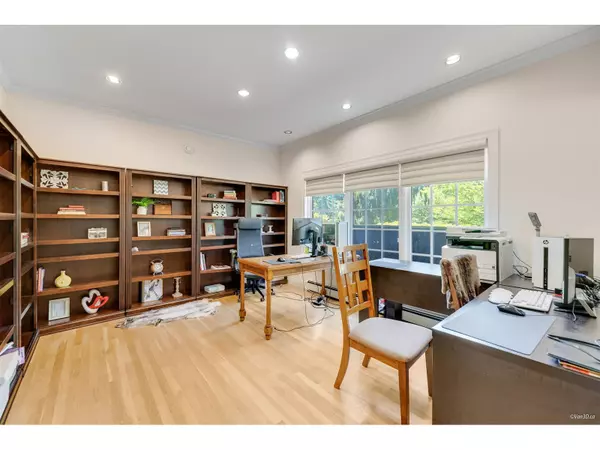 Surrey, BC V3Z9W8,2738 169 STREET