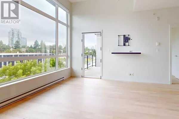 Burnaby, BC V3N1Z2,7058 14TH AVE #423