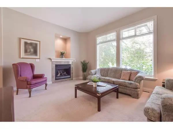 Surrey, BC V4N0J4,16869 78B AVENUE