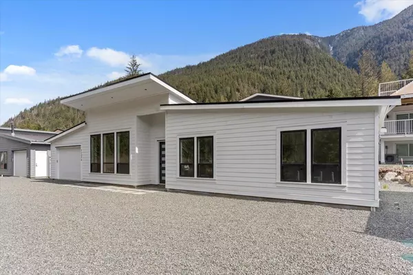 Sunshine Valley, BC V0X1L5,71376 GROVE PL #HG185