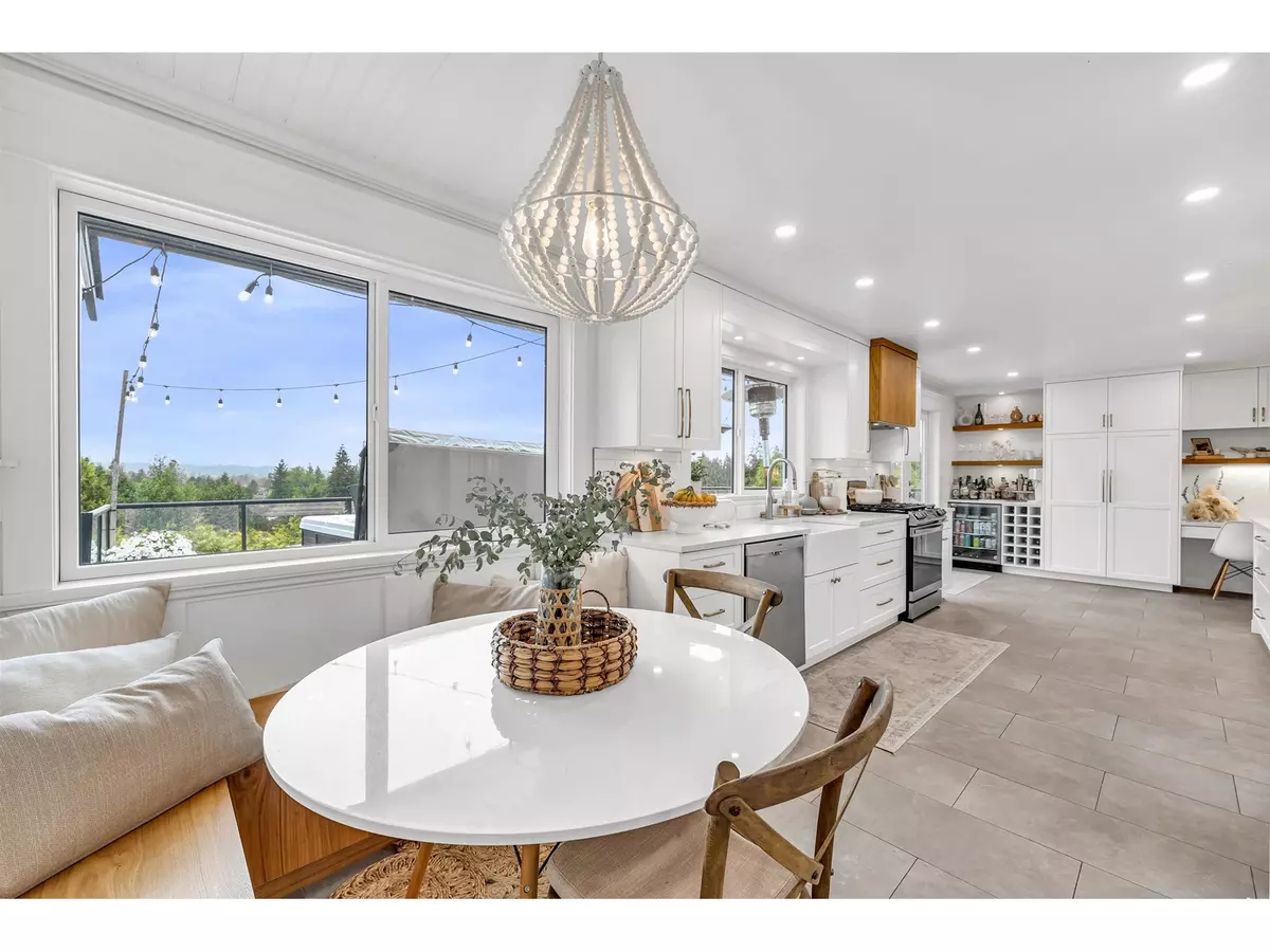 Langley, BC V3A3K1,20755 46A AVENUE