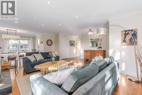 North Vancouver, BC V7N2E3,3129 PRINCESS AVENUE