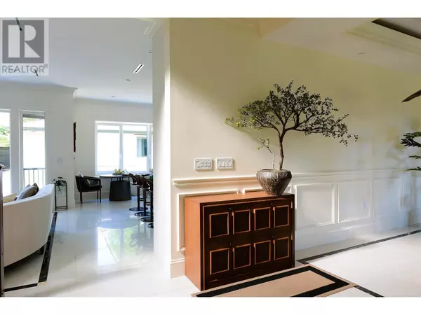 Vancouver, BC V6N2Y8,4039 W 38TH AVENUE