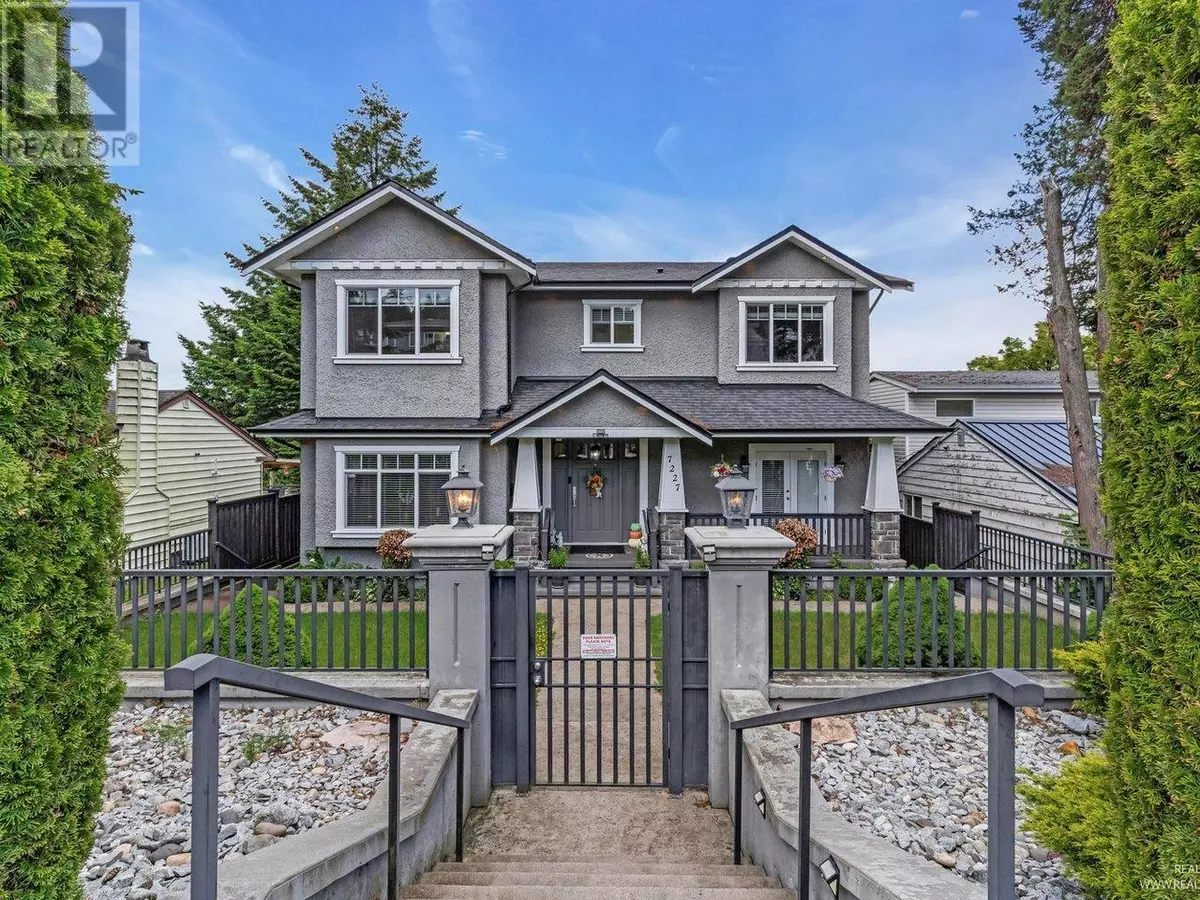 Burnaby, BC V5A1E3,7227 BARNET ROAD