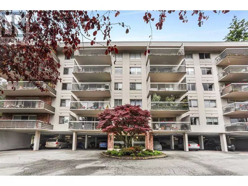 235 KEITH RD #1239, West Vancouver, BC V7T1L5