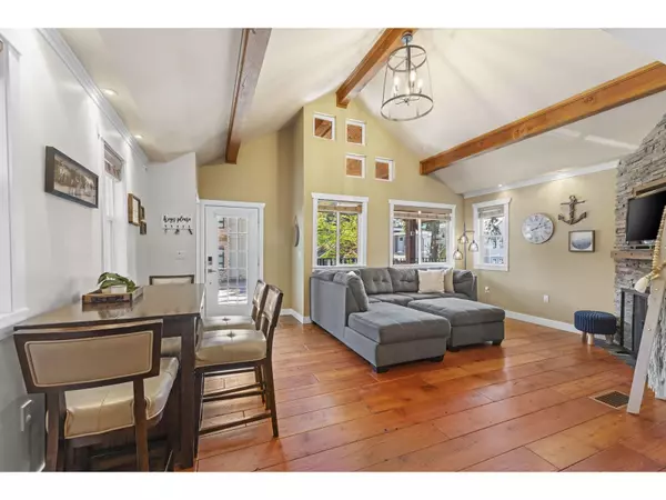 Cultus Lake, BC V2R4Y7,311 SPRUCE STREET|Cultus Lake North