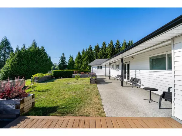 Langley, BC V4W2R6,24862 16 AVENUE