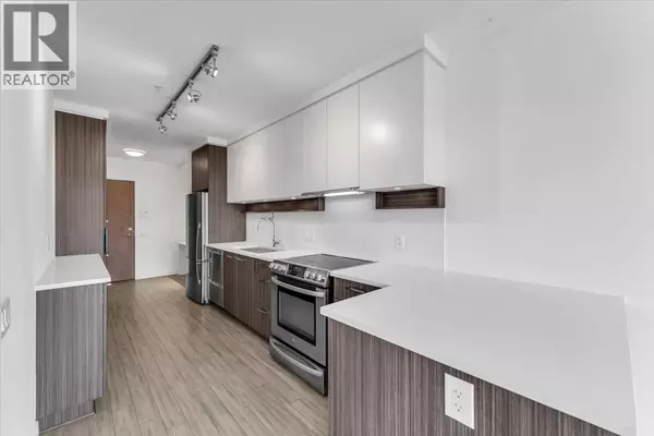 Burnaby, BC V5C2J9,4310 HASTINGS ST #410