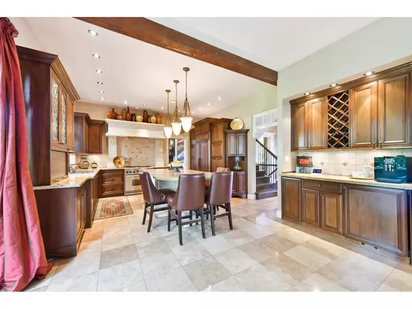 Surrey, BC V4P3M4,14353 33 AVENUE
